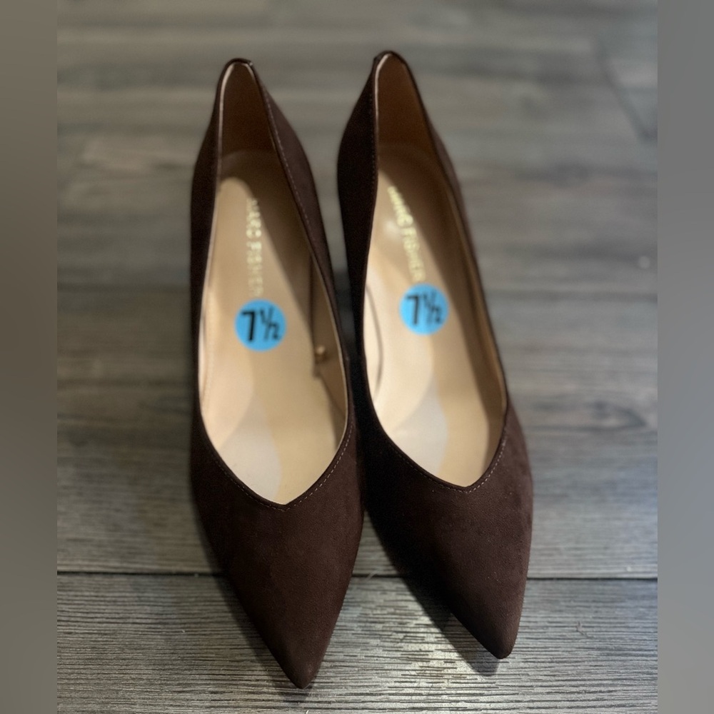 Marc Fisher Zala Dark Brown Suede Block Heel Pumps Women’s 7.5 Never Worn LNC